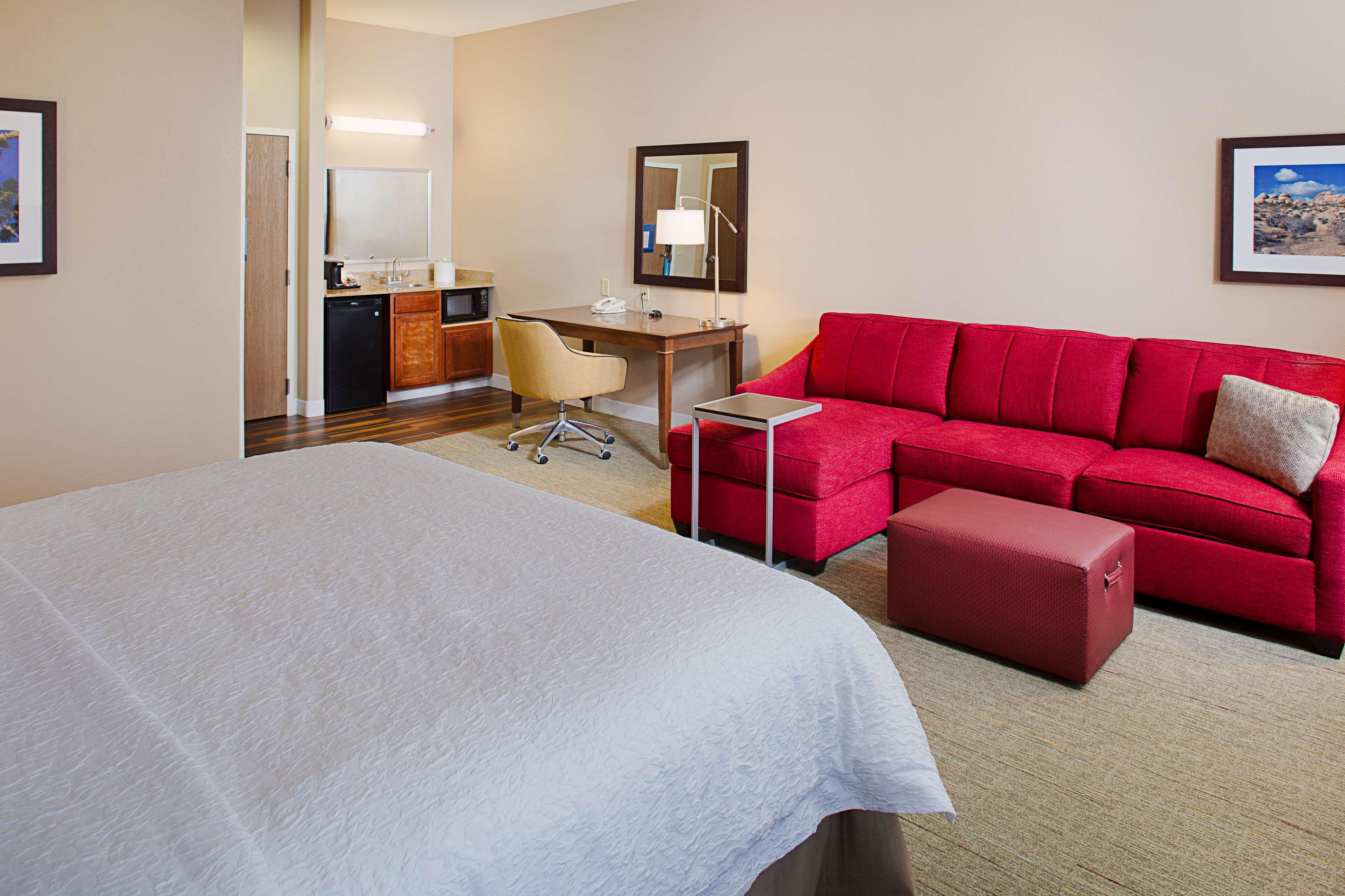 Hampton Inn & Suites Palmdale Ngoại thất bức ảnh