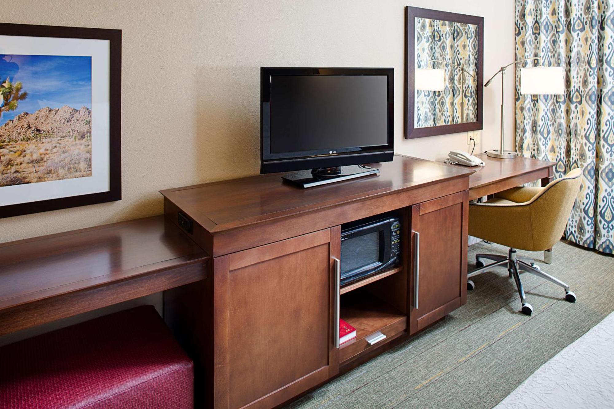 Hampton Inn & Suites Palmdale Ngoại thất bức ảnh